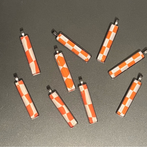 Handmade magnets, keychains, earrings, and pendant necklaces-customizable. - Picture 11 of 11